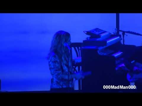 Vanessa Paradis - Il Y A - HD Live Au Casino De Paris (13 Nov 2013)