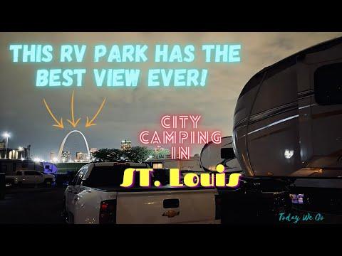 City Camping In Our 5th Wheel - Casino Queen RV Park In St. Louis - Full Time RV Living - Great View